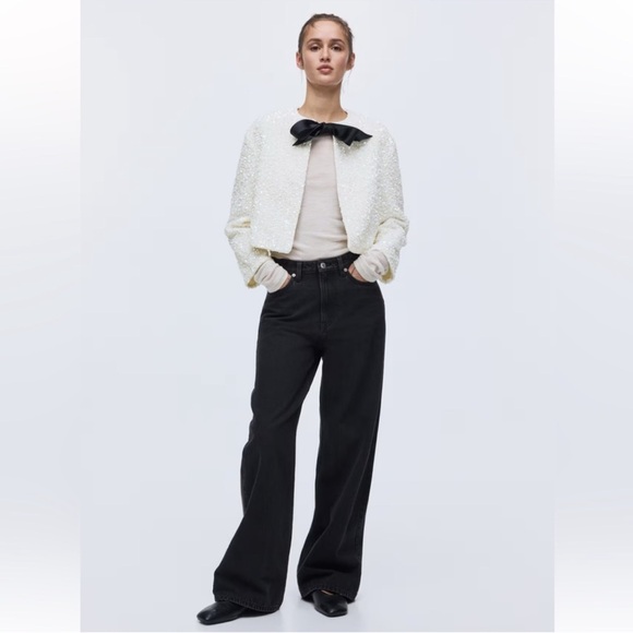 Elegant White Sequin Jacket with Black Bow - Picture 4 of 5